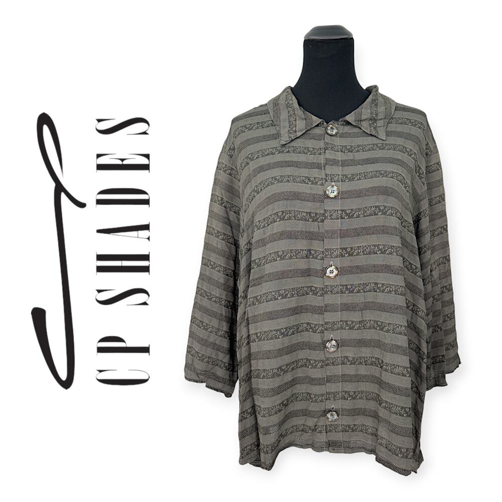 CP Shades | Medium | RARE 100% Rayon Gray Striped 3/4 Sleeve Button Down Shirt